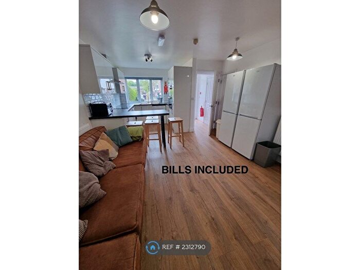 6 Bedroom Terraced House To Rent In Guildford Park Avenue, Guildford, GU2