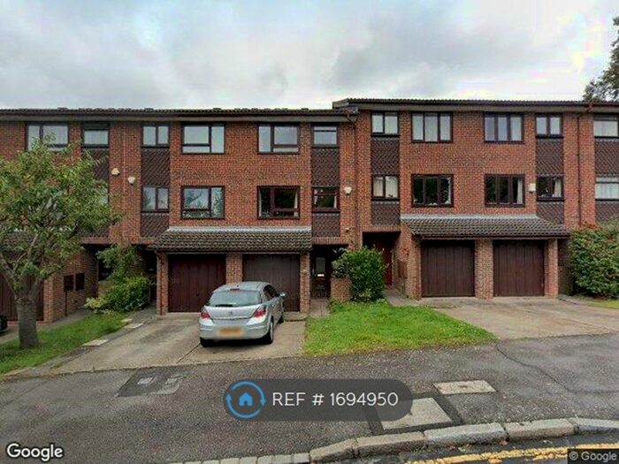 4 Bedroom Terraced House To Rent In Chepstow Rise, Croydon, CR0