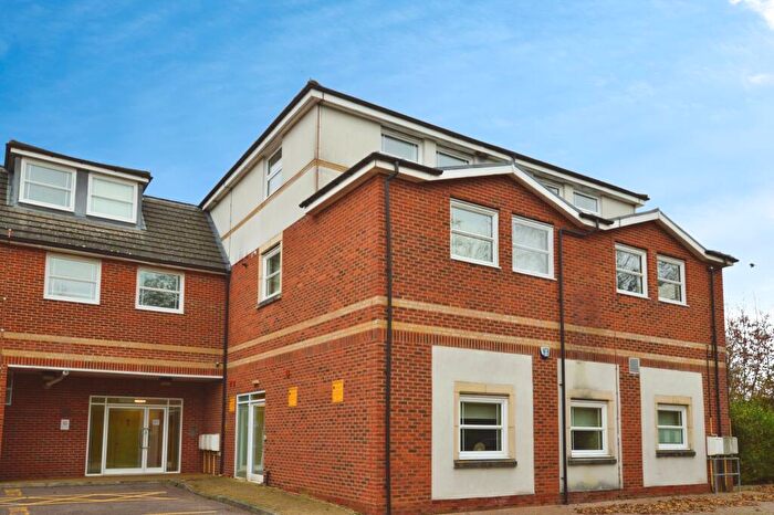 1 Bedroom Flat To Rent In Russet Drive, St Albans, AL4