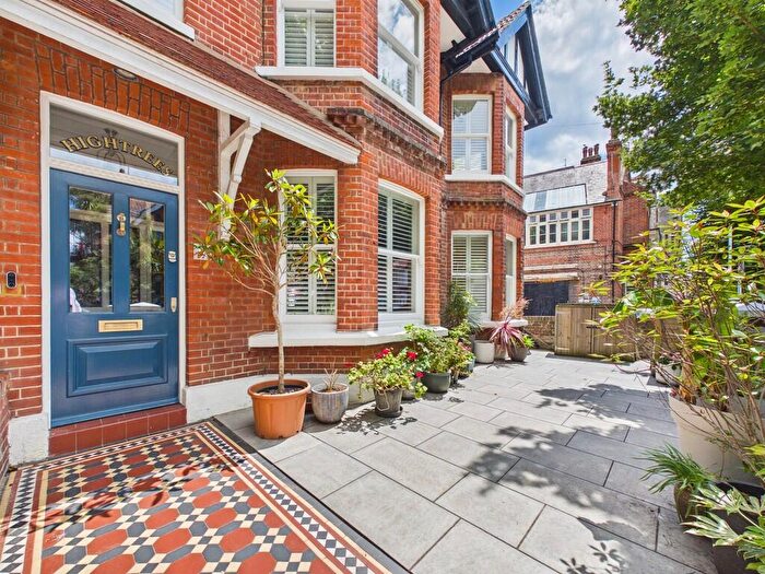 6 Bedroom End Of Terrace House To Rent In Warwick Gardens, Worthing, BN11