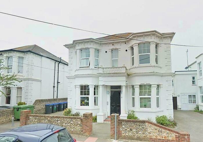 1 Bedroom Flat To Rent In Madeira Avenue, Worthing, BN11