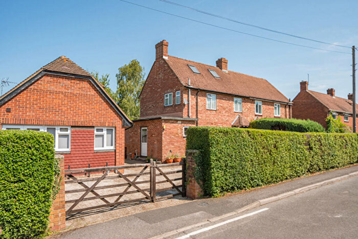 4 Bedroom Semi-Detached House For Sale In Mount Pleasant, West Horsley, KT24