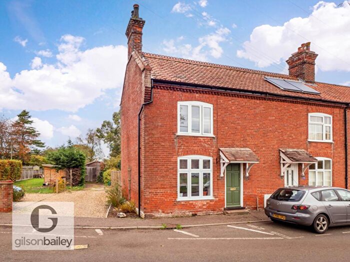 2 Bedroom End Of Terrace House For Sale In School Terrace, Lingwood, NR13
