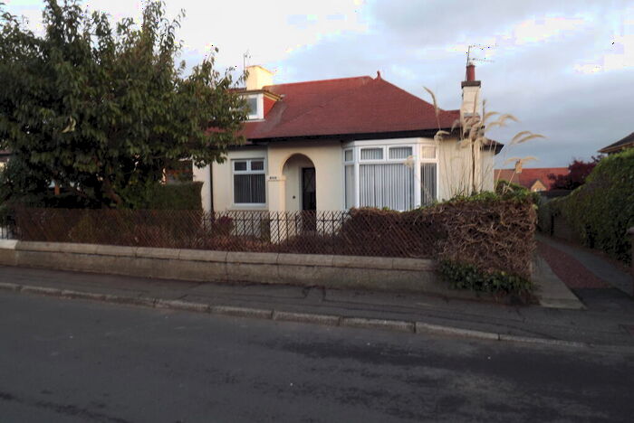 3 Bedroom Semi-Detached Bungalow To Rent In Grahamsdyke Street, Laurieston, FK2