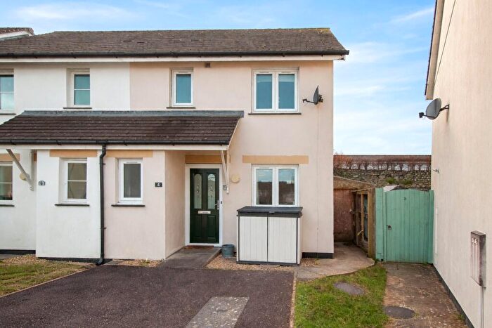 3 Bedroom Semi-Detached House For Sale In Brennacott Place, Bideford, EX39