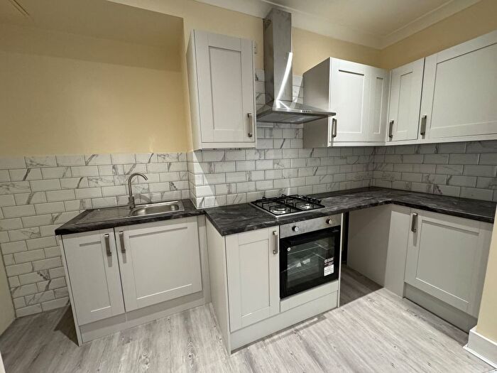 2 Bedroom Flat To Rent In London Road, Croydon, Surrey, CR0