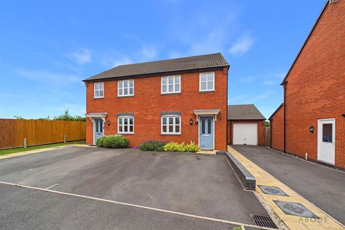 3 Bedroom Semi-Detached House For Sale In St. Marys Drive, Stretton, Burton-On-Trent, DE13