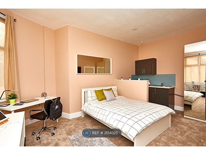 Studio To Rent In Warwick Row, Coventry, CV1