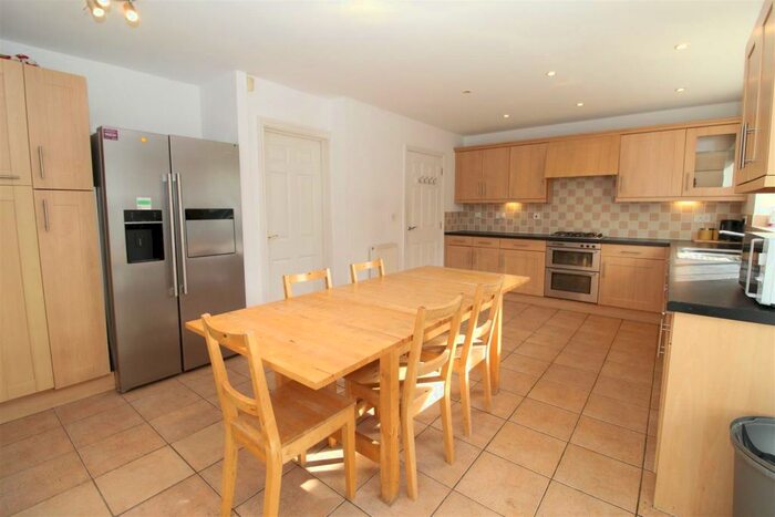 7 Bedroom House To Rent In Milestone Close, Heath, Cardiff, CF14