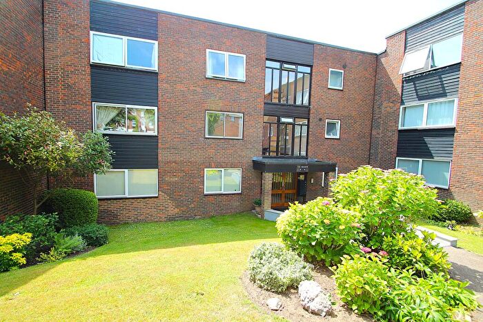 3 Bedroom Apartment To Rent In The Heights, Loughton, IG10