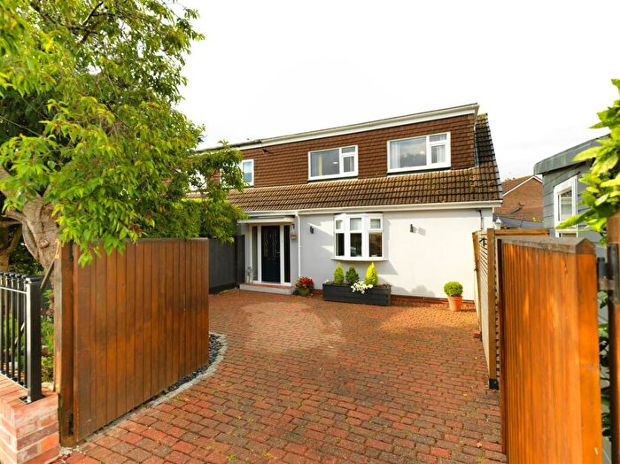 2 Bedroom Semi-Detached House For Sale In Mount Close, Nantwich, Cheshire, CW5