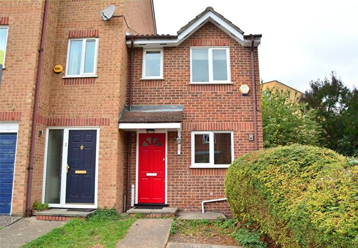 2 Bedroom End Of Terrace House To Rent In Crosslet Vale, London, SE10