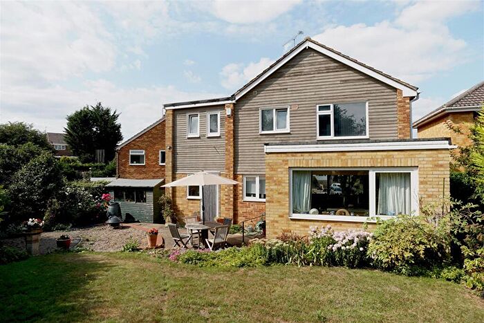 4 Bedroom Detached House For Sale In The Valley, Coxheath, Maidstone, ME17