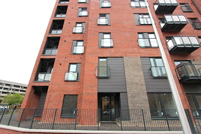 2 Bedroom Flat To Rent In Victoria Quay, Leith, Edinburgh, EH6