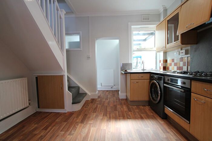 2 Bedroom Terraced House To Rent In Newlands Road, London, SW16