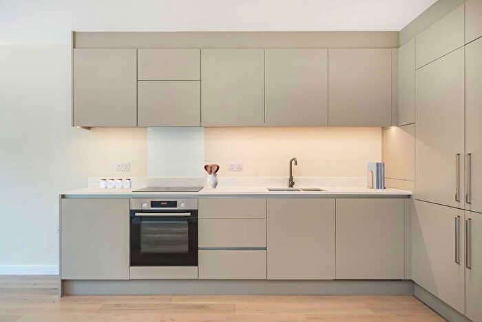 3 Bedroom Terraced House For Sale In Southfields Road, Wandsworth, SW18