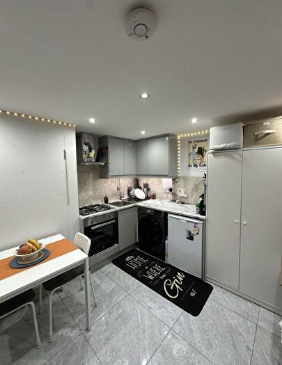 Studio To Rent In London, NW6