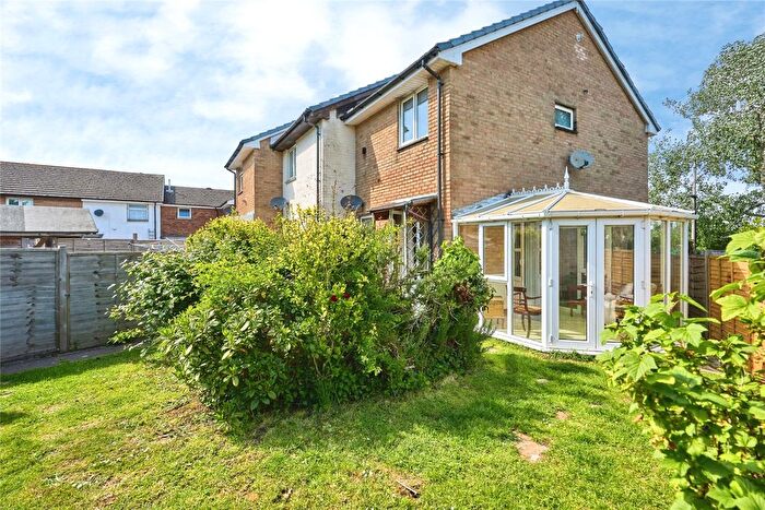 2 Bedroom Garage / Parking For Sale In Alvington Manor View, Newport, Isle Of Wight, PO30