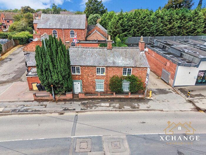 3 Bedroom Detached House For Sale In School Road, Bulkington, CV12