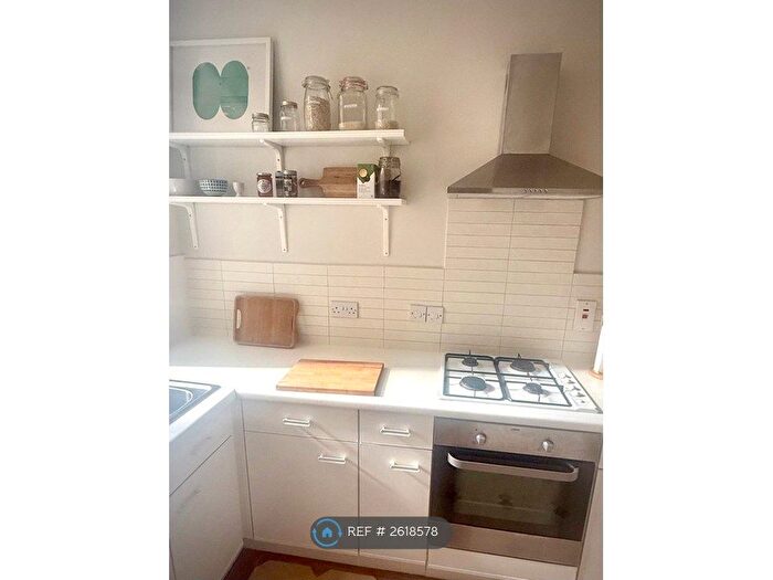 1 Bedroom Flat To Rent In Fentiman Road, London, SW8