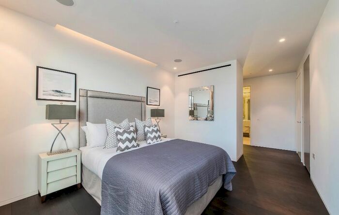 2 Bedroom Flat To Rent In Nova Building, Buckingham Palace Road, Victoria, SW1W