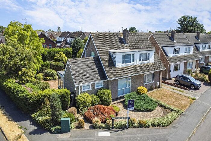 3 Bedroom Semi-Detached House For Sale In - St. Josephs Close, Kettering, NN15
