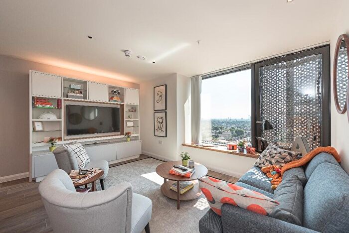 1 Bedroom Apartment To Rent In Vantage Point, Junction Road, London, N19
