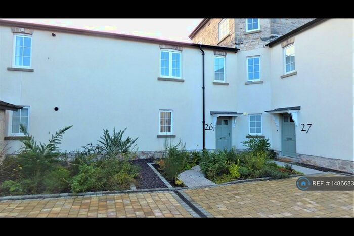 1 Bedroom Flat To Rent In Rhodfa Tegid, St. Asaph, LL17