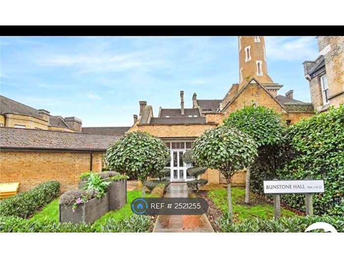 1 Bedroom Flat To Rent In Chapel Drive, Stone, DA2