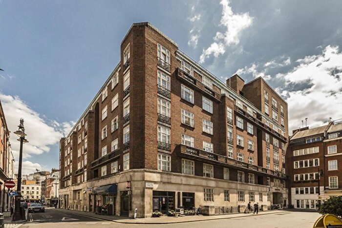 1 Bedroom Flat To Rent In Hertford Street, Mayfair, W1J