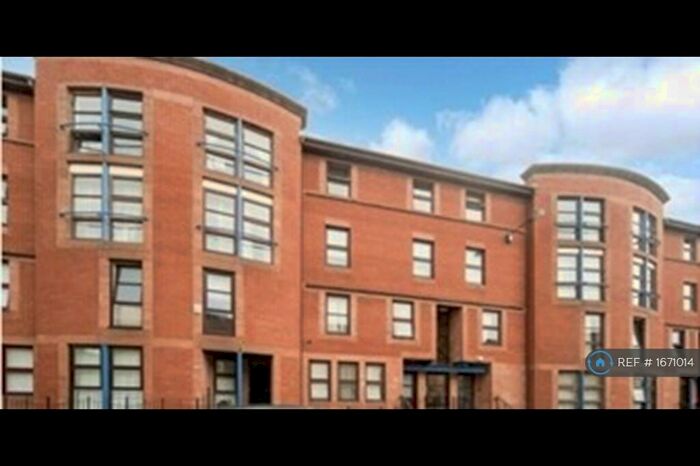 2 Bedroom Flat To Rent In Old Rutherglen Road, Glasgow, G5