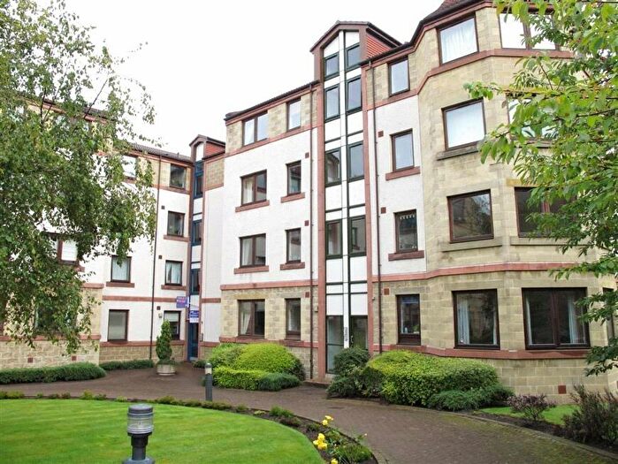2 Bedroom Flat To Rent In Dalgety Road, Edinburgh, EH7