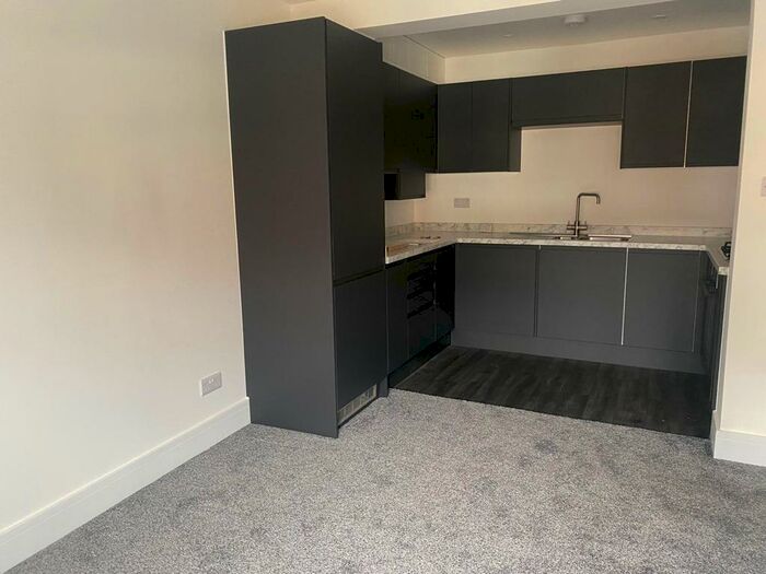 2 Bedroom Apartment To Rent In Town Centre, MK40
