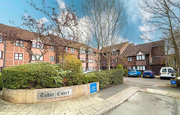 2 Bedroom Flat For Sale In Tudor Court, Liverpool, L19