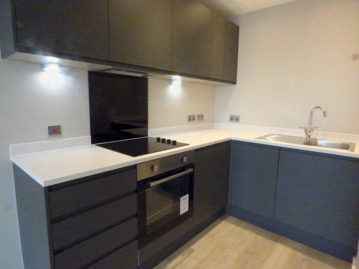 2 Bedroom Apartment To Rent In Jesse Hartley Way, Liverpool, L3