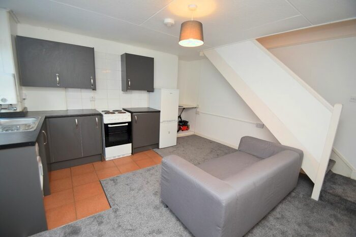 2 Bedroom Maisonette To Rent In Arwenack Street, Falmouth, TR11