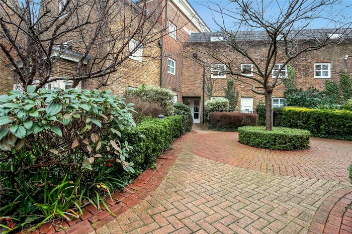 1 Bedroom Flat To Rent In Melville Place, London, N1