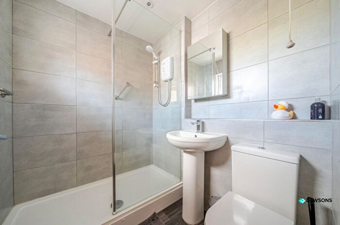 1 Bedroom Flat For Sale In Ilston Way, West Cross, Swansea, SA3
