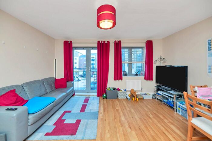 2 Bedroom Apartment For Sale In Radstock Crescent, Broughton, Milton Keynes, MK10