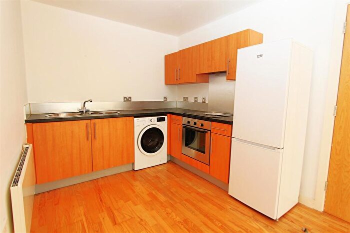 1 Bedroom Flat To Rent In Waterloo Apartments, Waterloo Street, LS10