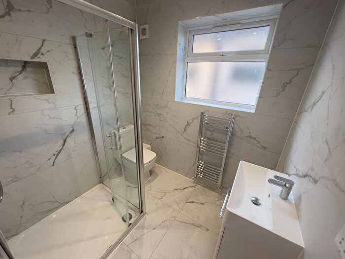 4 Bedroom Semi-Detached House To Rent In The Drive, Hounslow, TW3