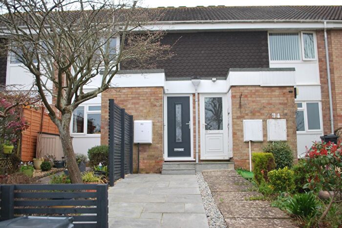 1 Bedroom Flat To Rent In Priddis Close, Exmouth, EX8