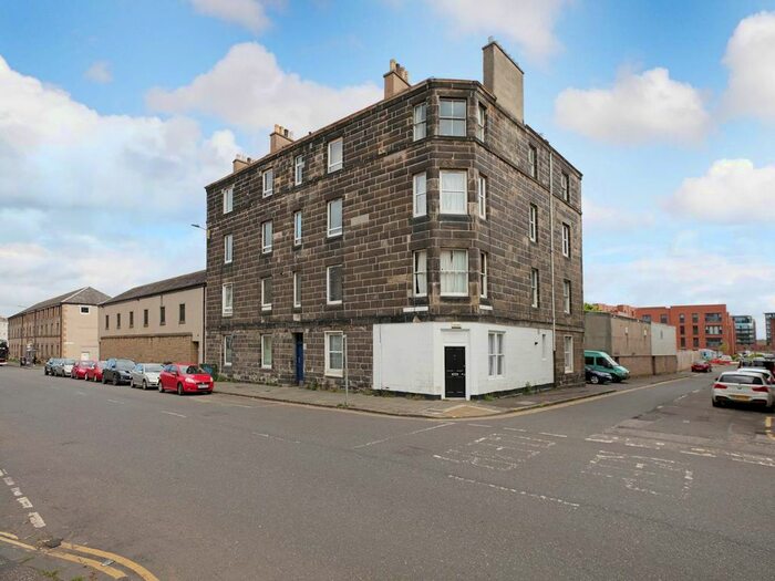 2 Bedroom Flat To Rent In Newhaven Road, Edinburgh, EH6