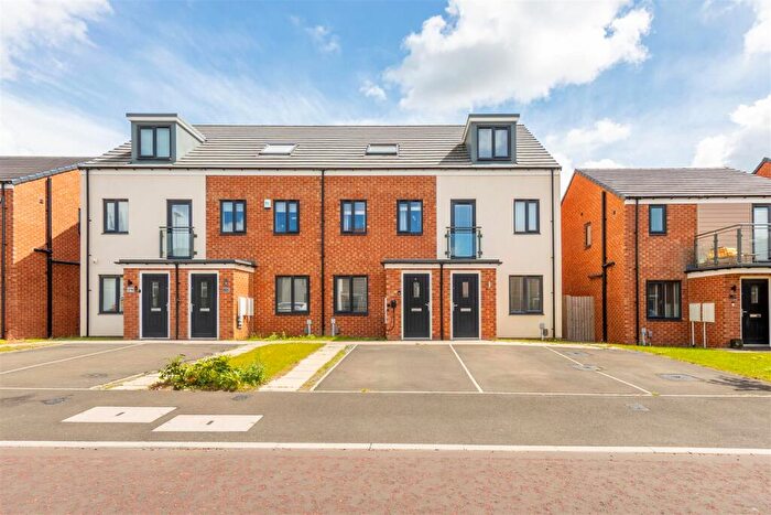3 Bedroom Town House For Sale In Speckledwood Way, Great Park, Newcastle Upon Tyne, NE13