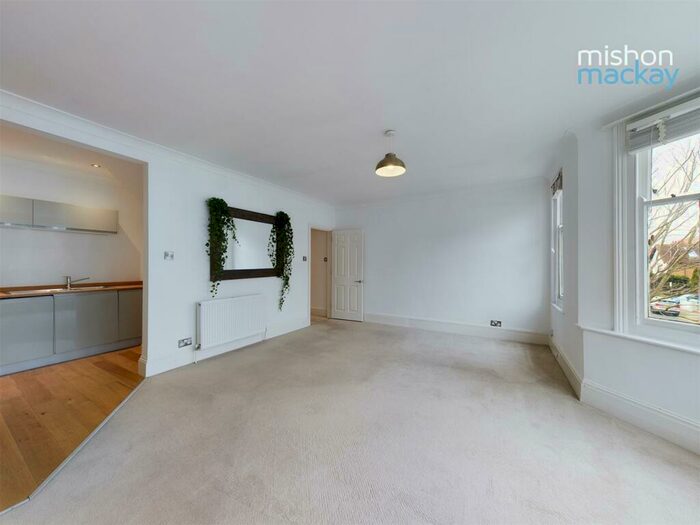 4 Bedroom Apartment To Rent In Lyndhurst Road, Hove, BN3