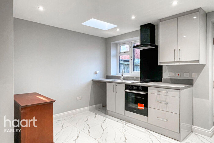 1 Bedroom Apartment To Rent In Valentia Road, Reading, RG30