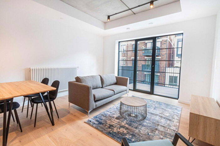 1 Bedroom Apartment For Sale In London, E14