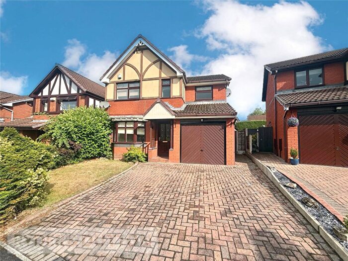 4 Bedroom Detached House To Rent In Simkin Way, Oldham, Greater Manchester, OL8