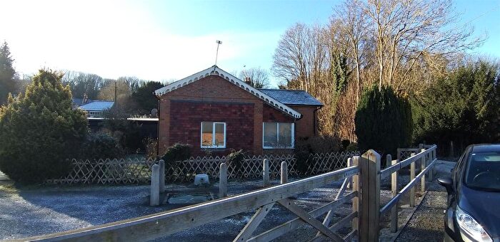 1 Bedroom Detached Bungalow To Rent In Pear Tree Lane, Gillingham, ME7