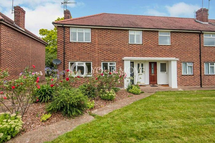 2 Bedroom Flat To Rent In Talma Gardens, Twickenham, TW2